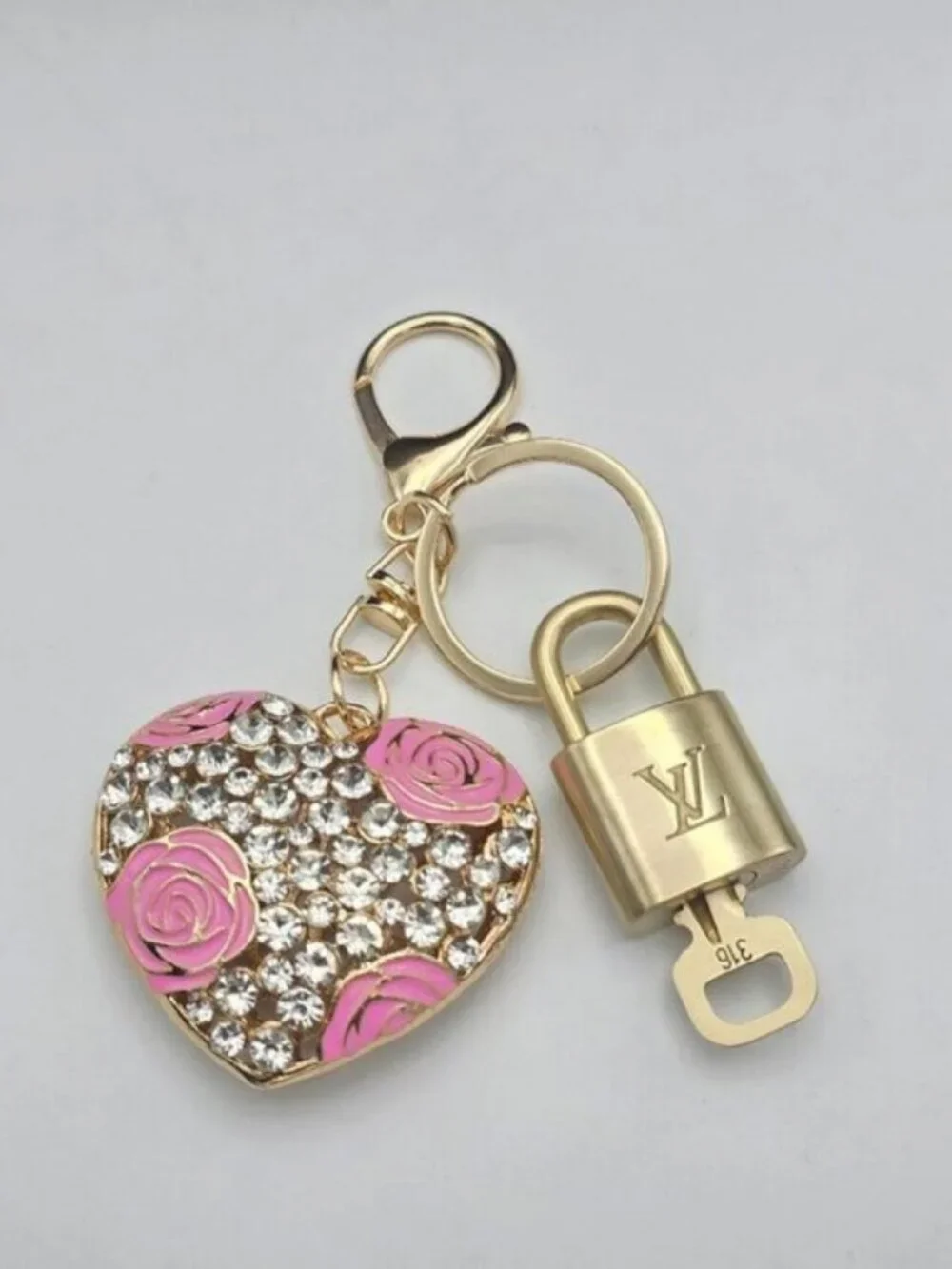 Authentic LV Louis Vuitton Gold Lock & Key 🔑 Unbranded Heart Keychain Charm